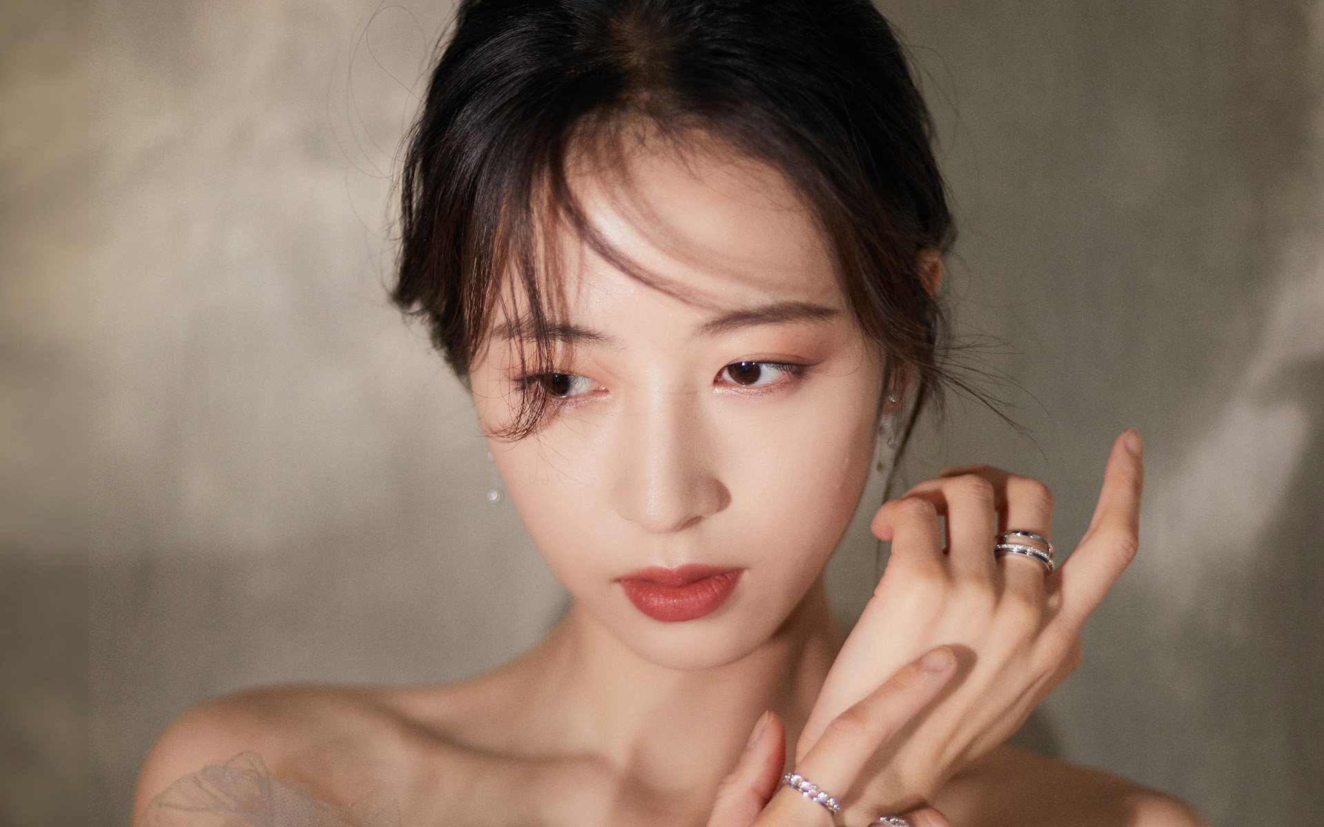 “从废墟中崛起！——逆风翻盘的冠军奇迹”，逆风笑解说废墟生存