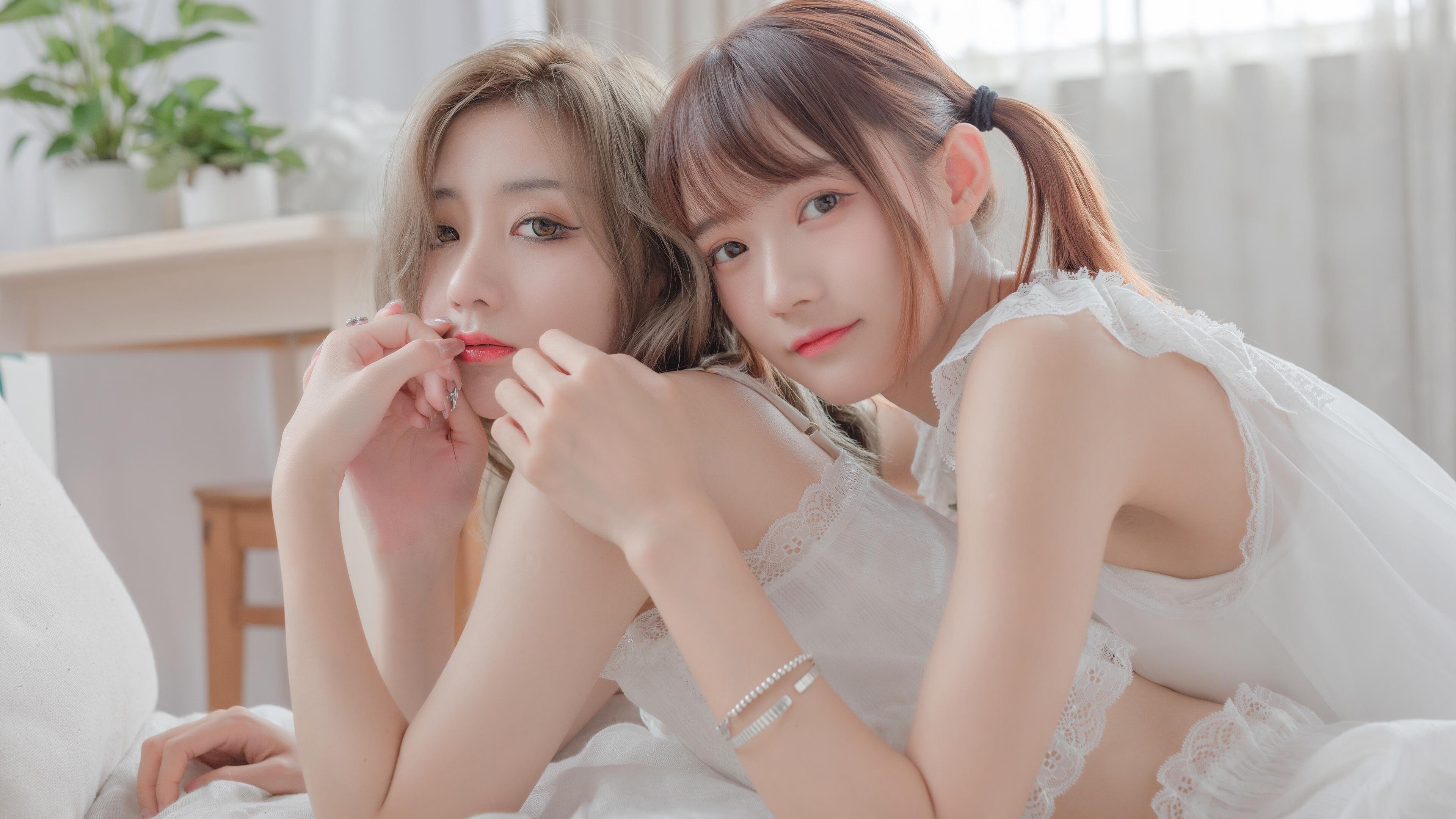 弗赖堡队在最近的比赛中表现出色,弗赖堡队主客场球衣