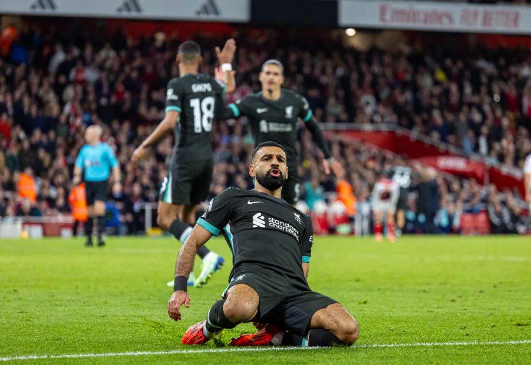 B体育官方网站:英超单赛季进球记录的挑战：谁能打破的简单介绍