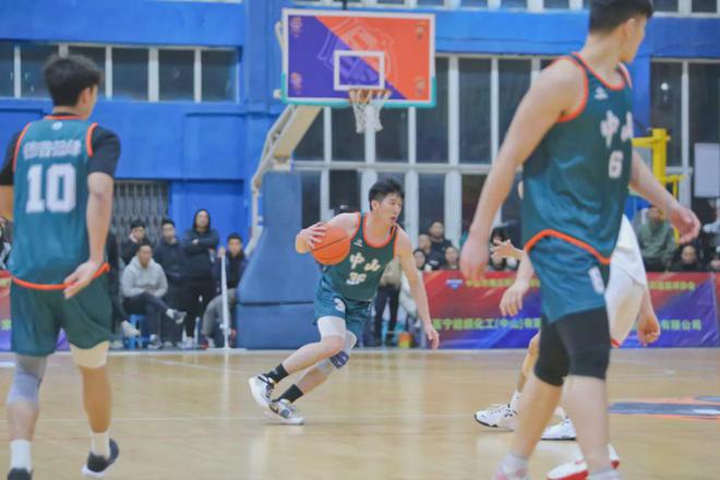 B体育官方网址：中国篮球学院培养精英，助力中国篮球腾飞的简单介绍