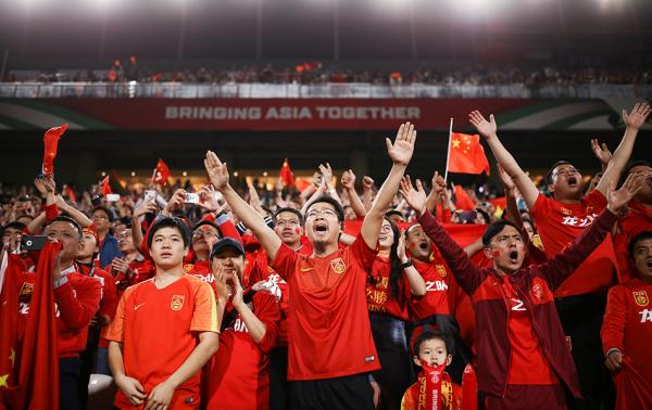 B体育平台:中国足球球迷文化的演变与社会影响：基于网络舆情分析的简单介绍