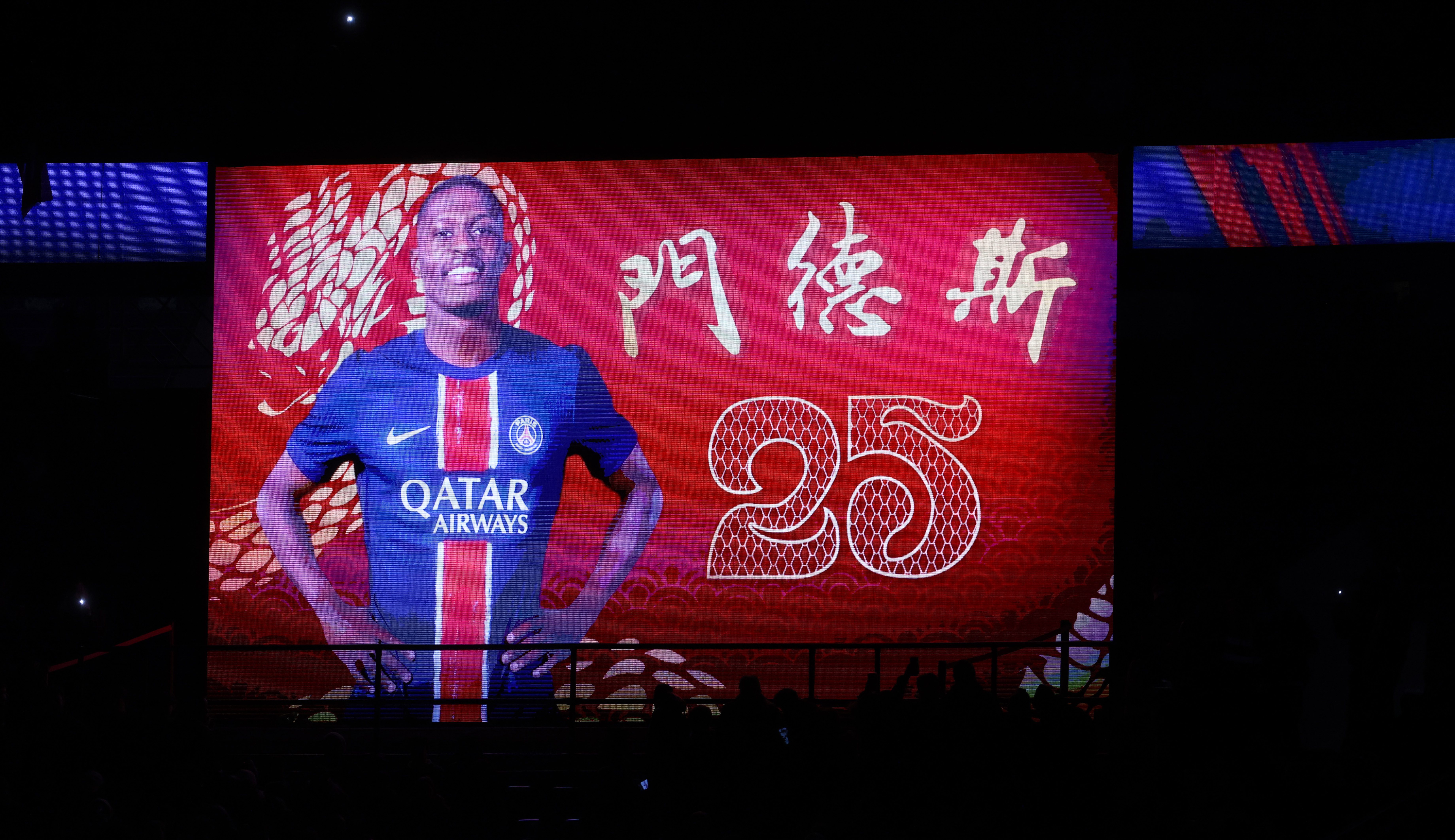 B体育官方网站:法甲年轻球员的表现：如何应对压力的简单介绍