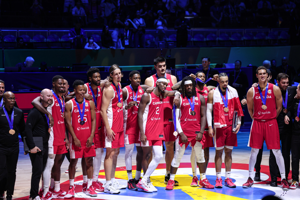 B体育:冰球世界杯，加拿大队实力超群