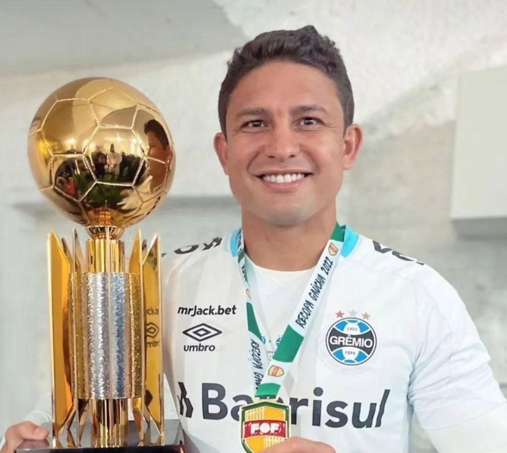 B体育平台:艾克森:归化球员对中国足球的文化融合与社会影响的简单介绍 B体育平台:艾克森:归化球员对中国足球的文化融合与社会影响的简单介绍